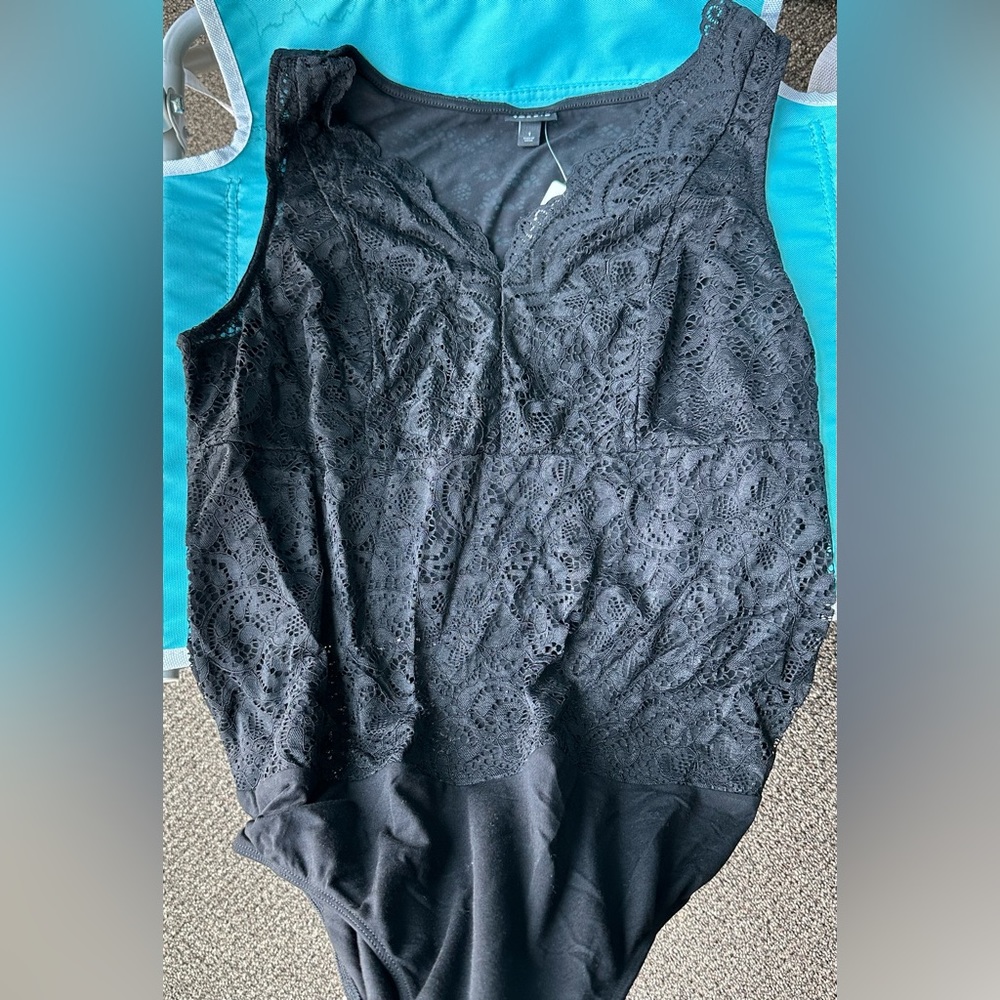 Torrid black lace bodysuit size 1